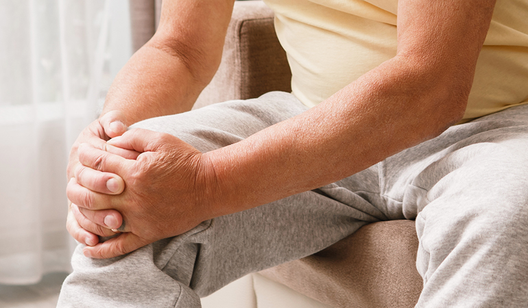 The fully accessible dining area of a Luxury Old age home for arthritis patients near Delhi with ergonomic seating.